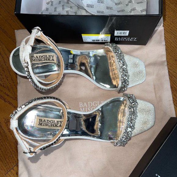 Badgley Mischka Bridal Heeled Sandals - Size 9.5 - Picture 4 of 8